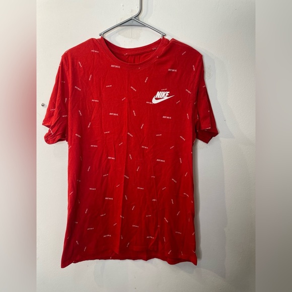 Nike Sportswear Just Do It Graphic Logo Tee T-Shirt Shirt Red size large - Picture 1 of 7